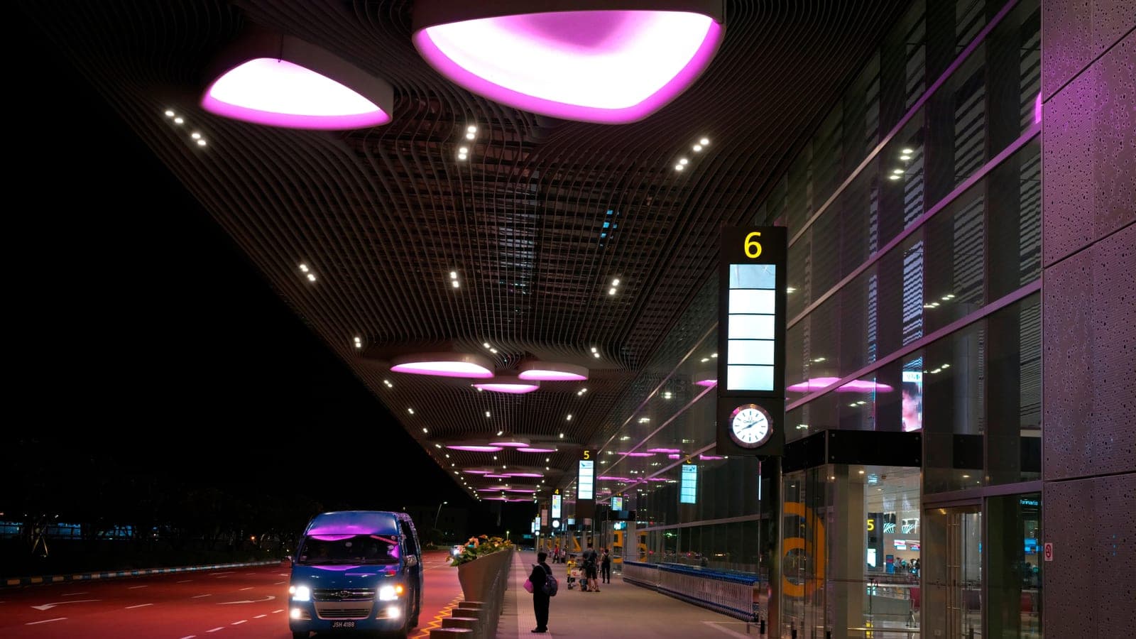 Getting to Changi Airport (2026): How Early to Leave, by Transport and Flight Time